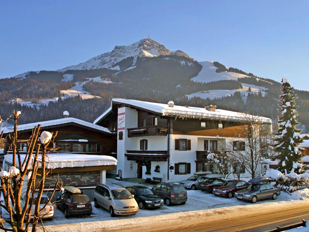 Familienhotel Central Sankt Johann in Tirol Buitenkant foto