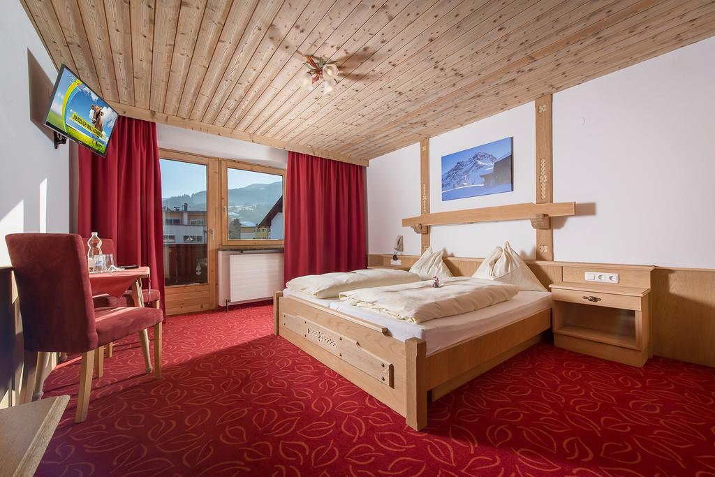 Familienhotel Central Sankt Johann in Tirol Kamer foto