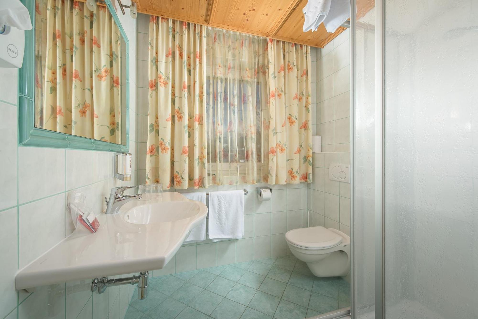 Familienhotel Central Sankt Johann in Tirol Kamer foto