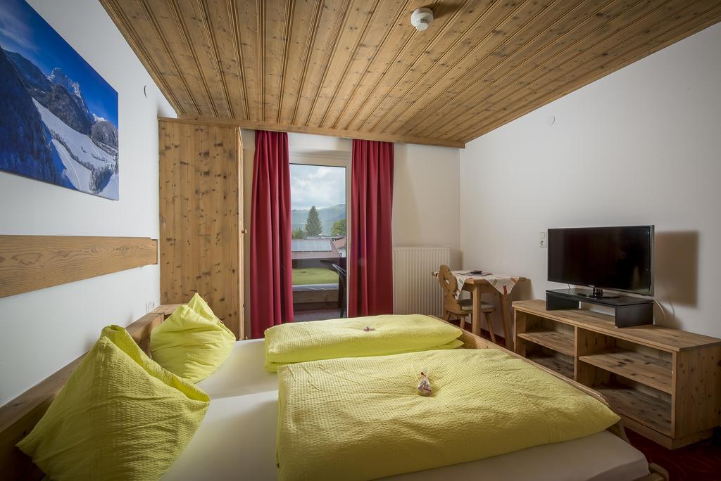 Familienhotel Central Sankt Johann in Tirol Buitenkant foto