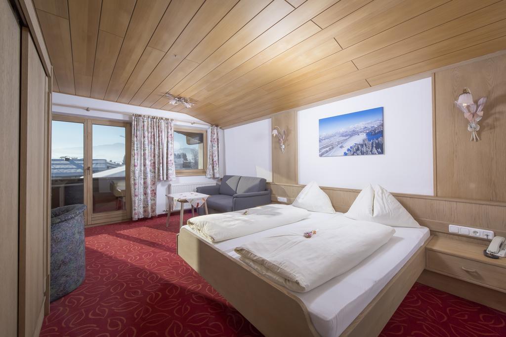 Familienhotel Central Sankt Johann in Tirol Buitenkant foto