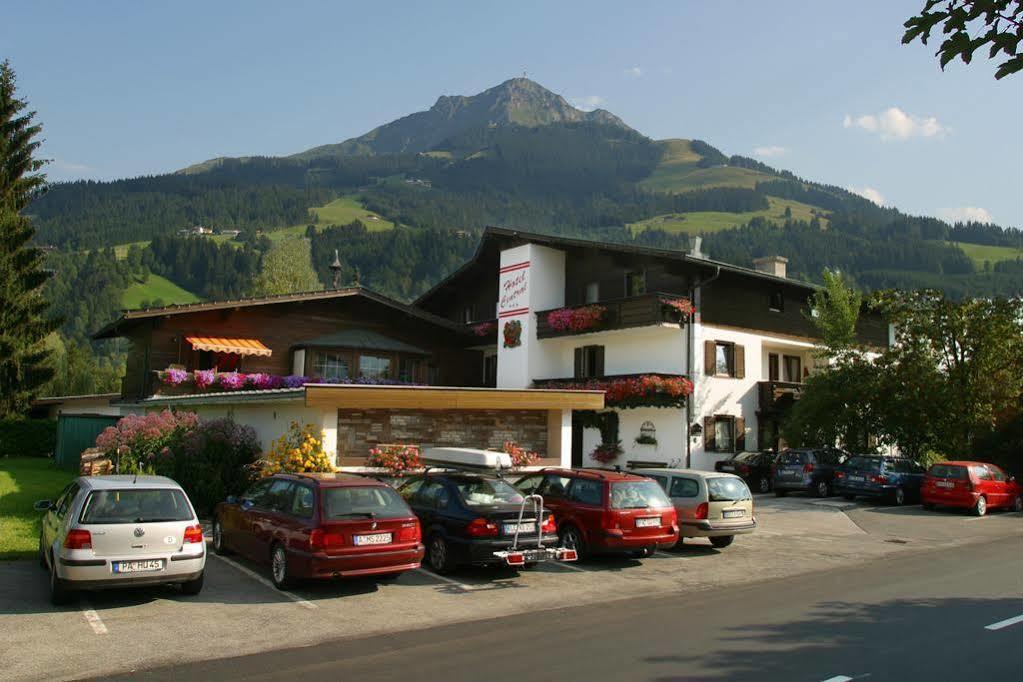 Familienhotel Central Sankt Johann in Tirol Buitenkant foto